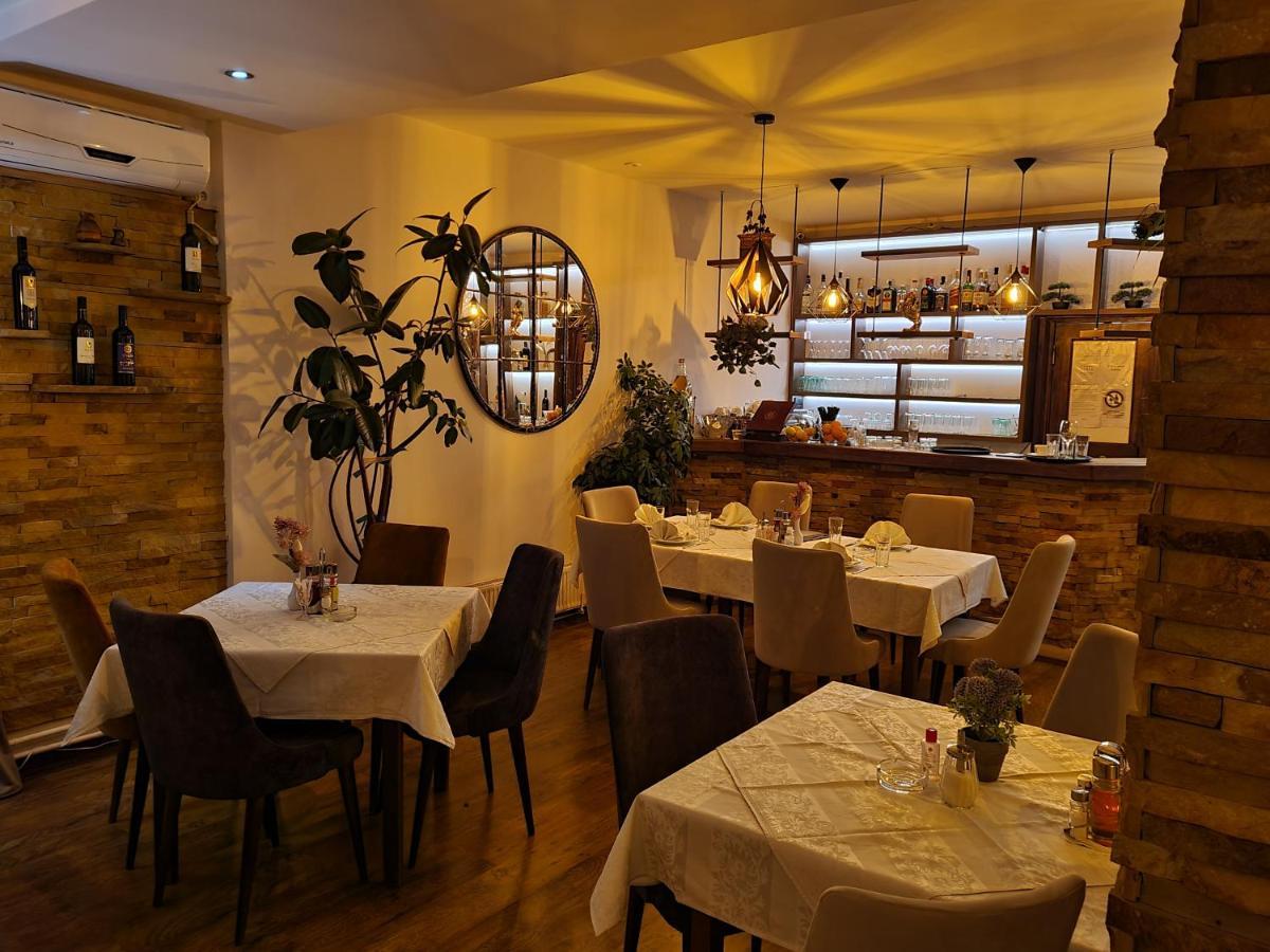 Garni Hotel Vir Vrnjačka Banja Екстериор снимка